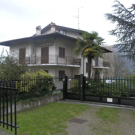La Casa Del Giardino Holiday home Brovello-Carpugnino